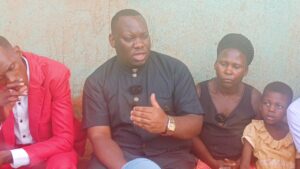 Left Ismael Ssegawa, Kyeyune Pafuladiito and Justine Nakubulwa with one of her children